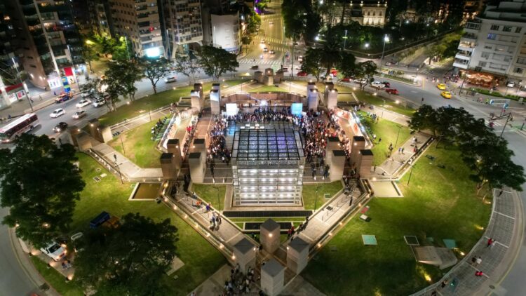 Plaza España vuelve a ser de todos los vecinos