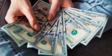 Corredores de bolsa se disculpan por los “rumores” de devaluación