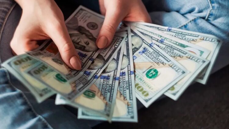 Corredores de bolsa se disculpan por los “rumores” de devaluación