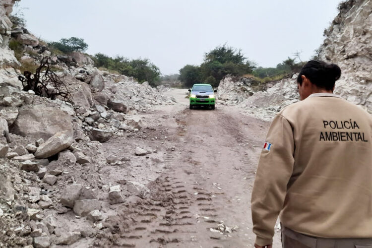 La Policía Ambiental detuvo actividades mineras en cuatro canteras de Calamuchita