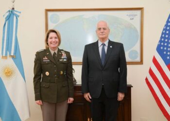 Taiana recibió a la jefa del Comando Sur de EE.UU.