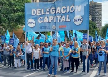 La Provincia ofreció un incremento del 56,2% para maestros de grado