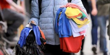 Aumentó la participación de las mujeres en las ventas informales en la zona céntrica