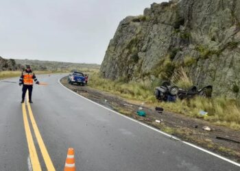 Murió un hombre de 78 años al volcar su camioneta en el Camino de las Altas Cumbres
