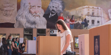 Franja Morada y aliados suman una banca adicional tras las elecciones estudiantiles de la UNC