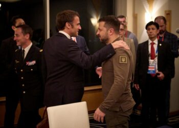 El G7 ratifica su apoyo a Ucrania y critica a China en una cumbre a la que se sumó Zelenski