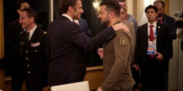 El G7 ratifica su apoyo a Ucrania y critica a China en una cumbre a la que se sumó Zelenski