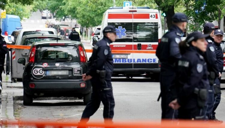 Un adolescente mató a ocho alumnos y a un guardia de seguridad en una escuela de Belgrado