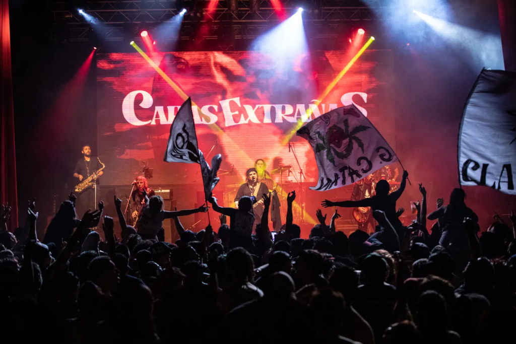 Gastón Picazo, de Caras Extrañas: "el rock barrial y las personas que avivan su llama siempre van a estar presentes"