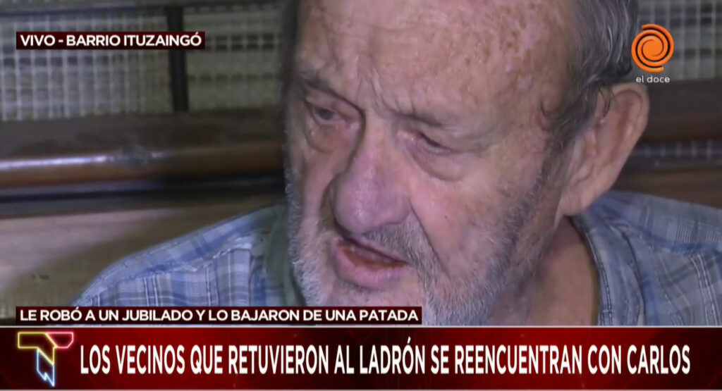 Carlos se reencontró con el joven que recuperó su bicicleta con una "patada voladora"