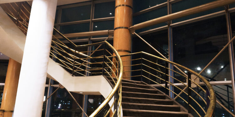 DJs de música electrónica harán vibrar el Hotel Quinto Centenario en un evento sin precedentes