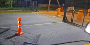 Ingresaron a un country de La Calera, intentaron robar y rompieron las vallas mientras huían a toda velocidad