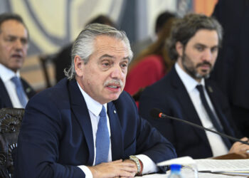 Fernández llamó a fortalecer la unidad regional en la Unasur