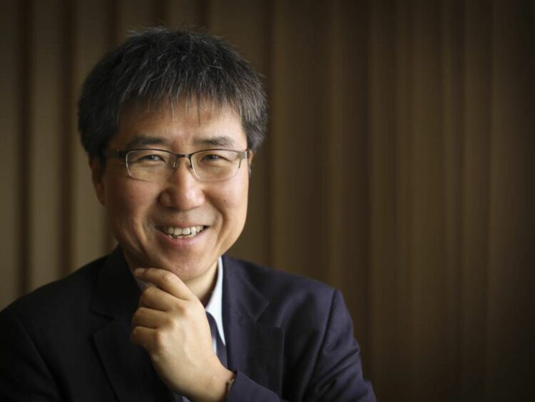 Ha-Joon Chang: "Aceptar la dolarización sería una locura"