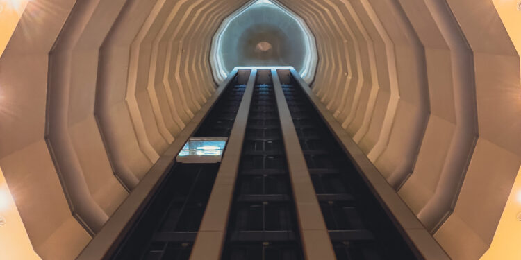 DJs de música electrónica harán vibrar el Hotel Quinto Centenario en un evento sin precedentes