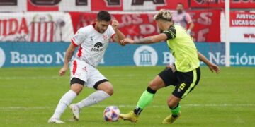 Barracas goleó a Instituto, que se complica con el descenso