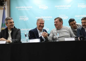 Junto a un intendente del PRO, Schiaretti llamó a un gobierno de coalición «para dejar atrás años de decadencia”