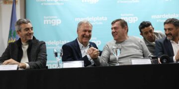 Junto a un intendente del PRO, Schiaretti llamó a un gobierno de coalición «para dejar atrás años de decadencia”