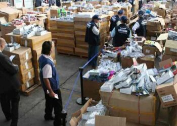 Aduana llevará a cabo una subasta de bebidas alcohólicas y artículos electrónicos