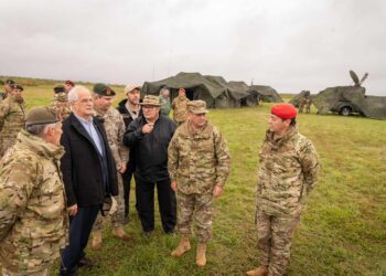 Taiana participó del cierre de ejercicio de inteligencia militar en Córdoba