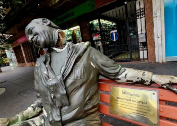 Vandalizaron la estatua del ex presidente de Talleres Amadeo Nuccetelli