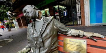 Vandalizaron la estatua del ex presidente de Talleres Amadeo Nuccetelli