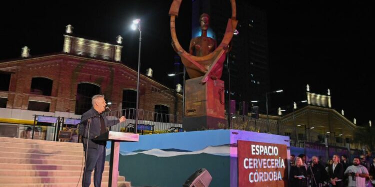 De sombrío y abandonado a moderno: el antes y el después de la Cervecería de Alberdi