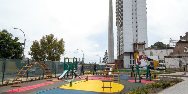 De sombrío y abandonado a moderno: el antes y el después de la Cervecería de Alberdi