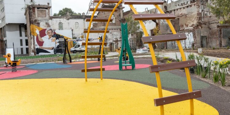 De sombrío y abandonado a moderno: el antes y el después de la Cervecería de Alberdi