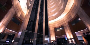 DJs de música electrónica harán vibrar el Hotel Quinto Centenario en un evento sin precedentes