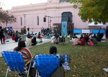 Un fin de semana lleno de arte y entretenimiento en espacios públicos de la ciudad: dónde y cómo disfrutarlos