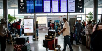 Novedosa política de Francia contra el cambio climático en los vuelos internos