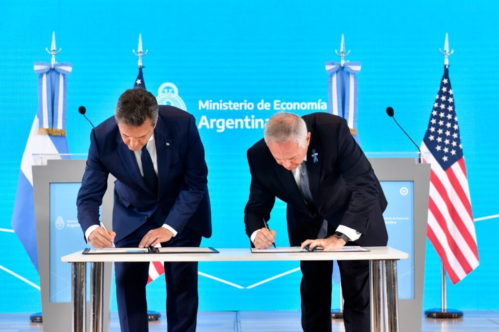 La Afip acordó las normas y procedimientos que utilizará para el intercambio de información fiscal con EE.UU.