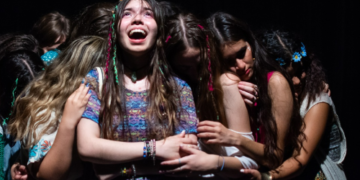 H, la tribu del amor