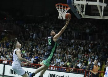 Atenas y San Lorenzo definen la permanencia