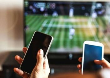 Aprueban un nuevo aumento mensual del 4,5% en tarifas de telefonía, internet y televisión