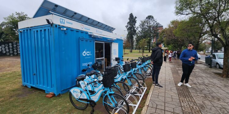 Se habilitó una nueva estación del servicio de bicicletas públicas en el Parque de las Tejas