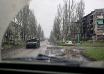 Rusia aseguró haber tomado el control total de Bajmut, pero Ucrania dijo que continúan los combates