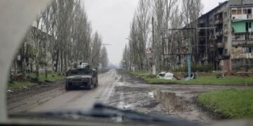 Rusia aseguró haber tomado el control total de Bajmut, pero Ucrania dijo que continúan los combates