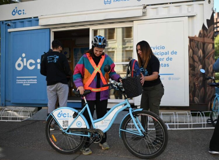 Alegría por el nuevo sistema de bicicletas