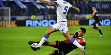 River igualó ante Vélez en Liniers y estiró su ventaja a seis puntos