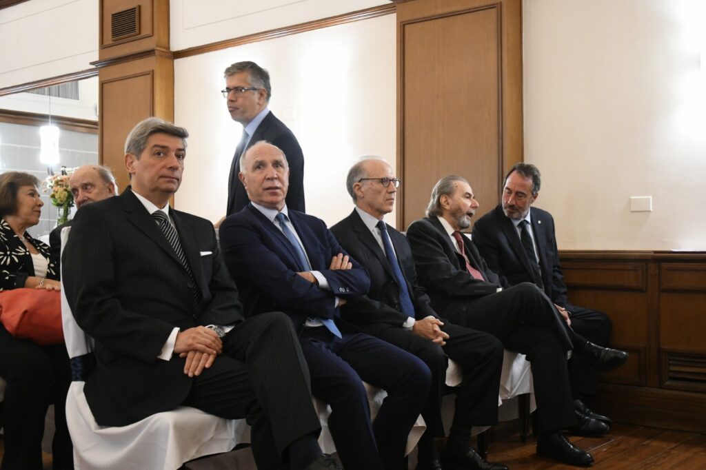 Gesto de unidad de la Corte en medio de la pelea con la Nación