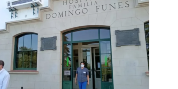 Su pareja le disparó a la cabeza y quedó en coma con respirador