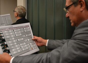 El Tribunal Electoral llama a las agrupaciones políticas para mostrar las boletas