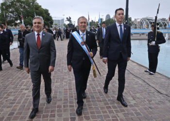 Schiaretti encabezó la conmemoración del 25 de Mayo