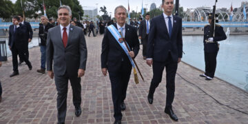 Schiaretti encabezó la conmemoración del 25 de Mayo