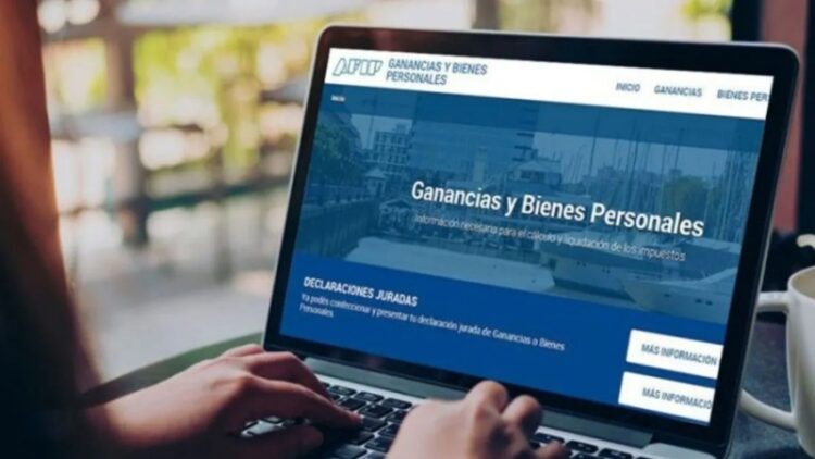 Sube el piso de Ganancias, ahora alcanzará a quienes ganen más de $ 700.875 mensuales