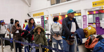 El gobierno británico anunció restricciones a las visas de estudiantes para reducir la inmigración