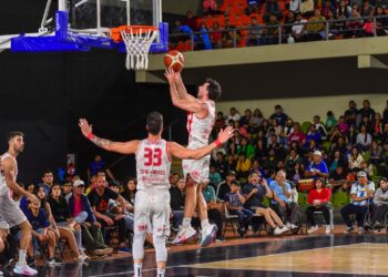 La Gloria se metió en semis