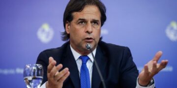 Uruguay aprobó la reforma previsional de Lacalle Pou